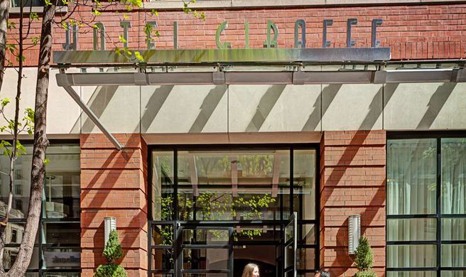 Hotel Giraffe by Library Hotel Exterior