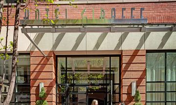 Hotel Giraffe by Library Hotel