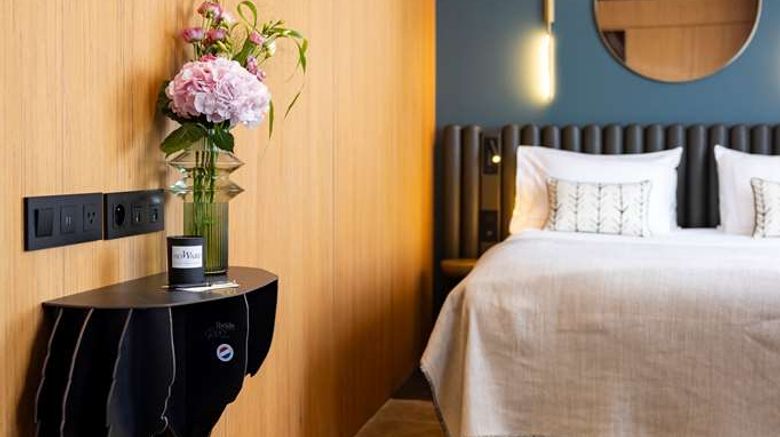 <b>Howard sur Seine Room</b>. Images powered by <a href="https://iceportal.shijigroup.com/" title="IcePortal" target="_blank">IcePortal</a>.