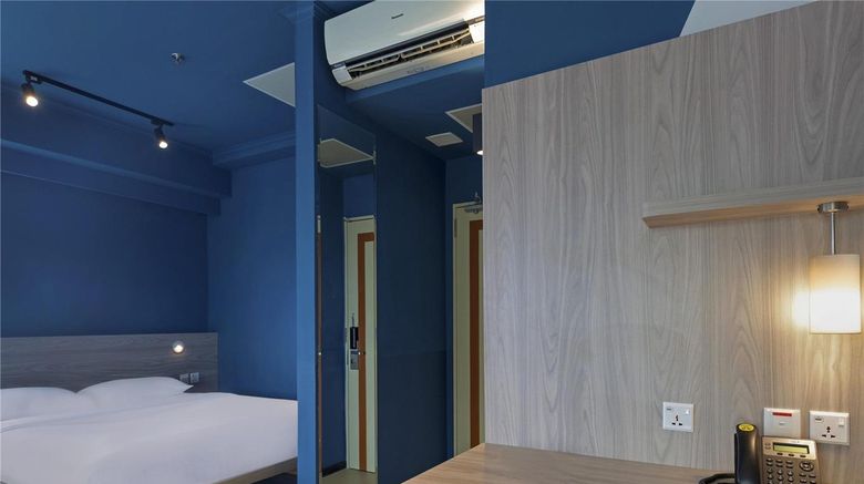 <b>Ibis Budget Phnom Penh Riverside Room</b>. Images powered by <a href="https://iceportal.shijigroup.com/" title="IcePortal" target="_blank">IcePortal</a>.