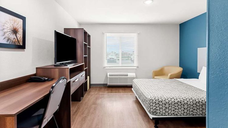 WoodSpring Suites Hudson Port Room