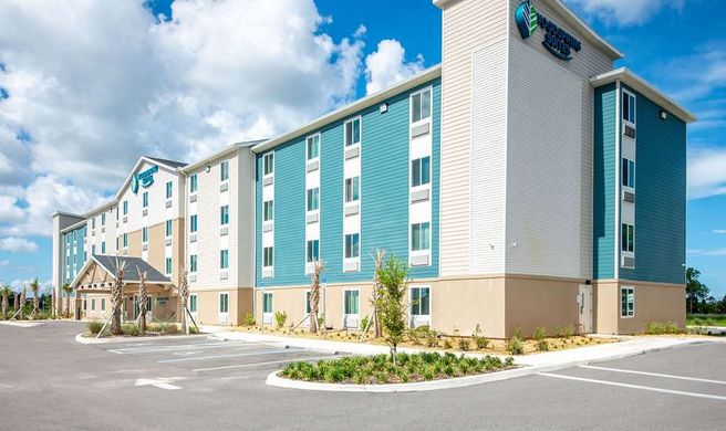 WoodSpring Suites Hudson Port Exterior