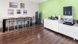 <b>WoodSpring Suites Hudson Port Lobby</b>. Images powered by <a href="https://iceportal.shijigroup.com/" title="IcePortal" target="_blank">IcePortal</a>.