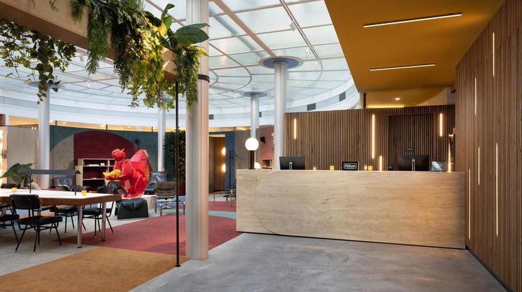 Motto by Hilton Rotterdam City Centre Lobby