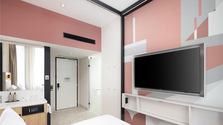 Motto by Hilton Rotterdam City Centre Room