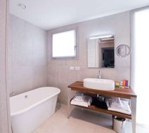 Relais Sant'Emiliano Padenghe Room