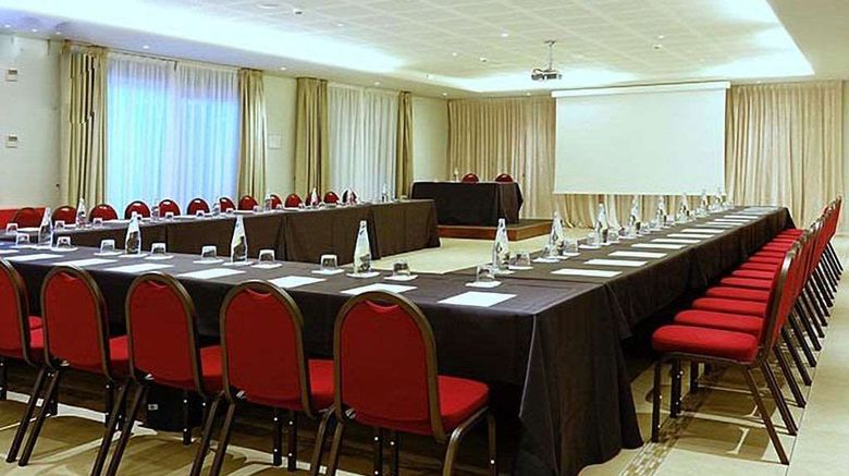 <b>Relais Sant'Emiliano Padenghe Meeting</b>. Images powered by <a href="https://iceportal.shijigroup.com/" title="IcePortal" target="_blank">IcePortal</a>.
