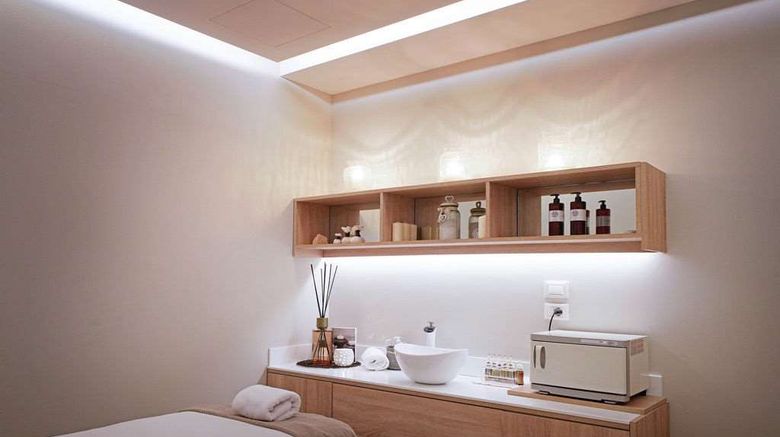 <b>Relais Sant'Emiliano Padenghe Spa</b>. Images powered by <a href="https://iceportal.shijigroup.com/" title="IcePortal" target="_blank">IcePortal</a>.