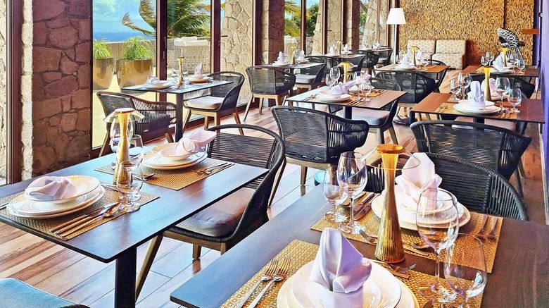 <b>Coulibri Ridge Restaurant</b>. Images powered by <a href="https://iceportal.shijigroup.com/" title="IcePortal" target="_blank">IcePortal</a>.