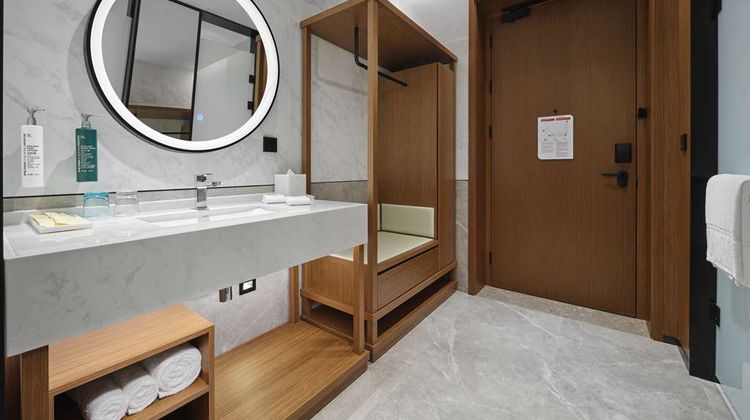 Hilton Garden Inn North Railway Station Room