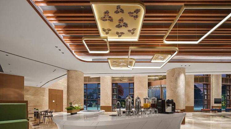 Hilton Garden Inn North Railway Station Lobby