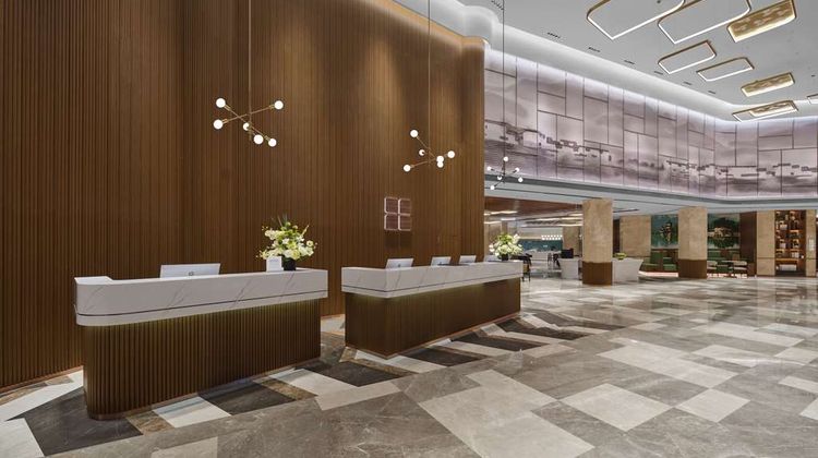Hilton Garden Inn North Railway Station Lobby