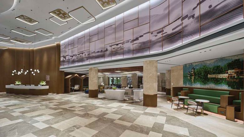 <b>Hilton Garden Inn North Railway Station Lobby</b>. Images powered by <a href="https://iceportal.shijigroup.com/" title="IcePortal" target="_blank">IcePortal</a>.