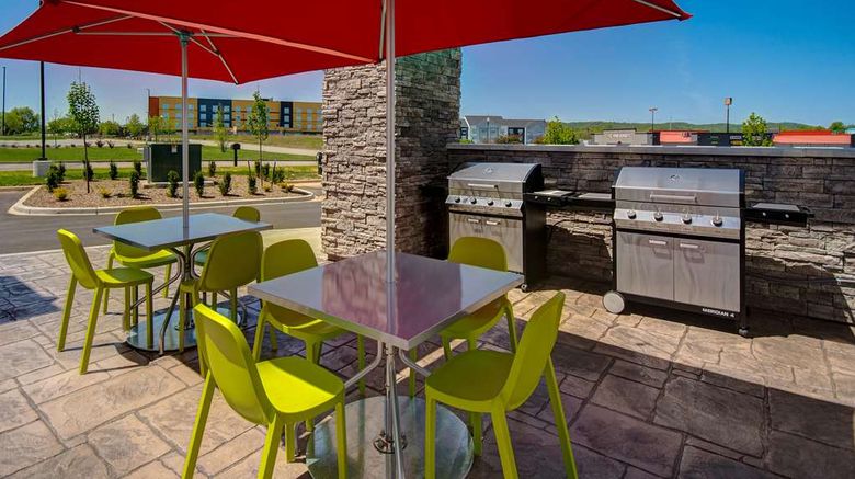 <b>Home2 Suites by Hilton Louisville South Exterior</b>. Images powered by <a href="https://iceportal.shijigroup.com/" title="IcePortal" target="_blank">IcePortal</a>.