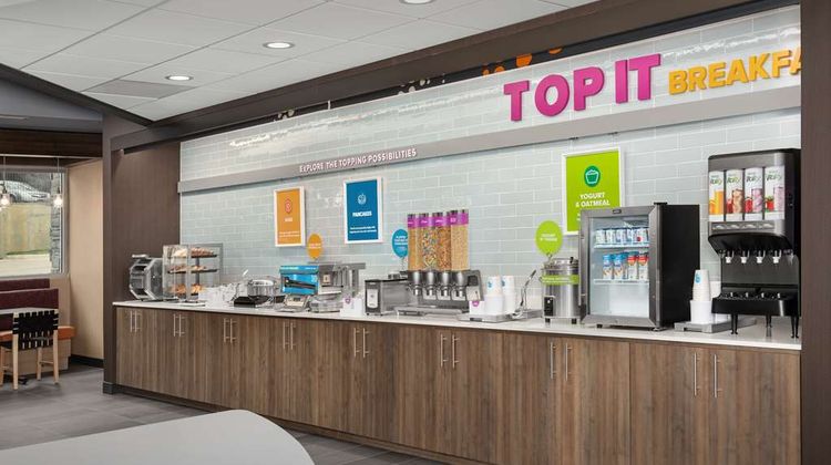 Tru by Hilton DFW West Restaurant
