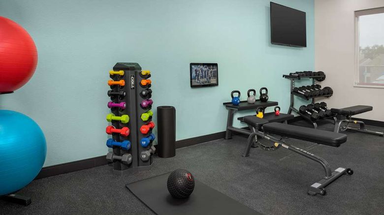 <b>Tru by Hilton DFW West Health</b>. Images powered by <a href="https://iceportal.shijigroup.com/" title="IcePortal" target="_blank">IcePortal</a>.
