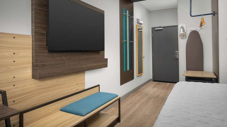 <b>Tru by Hilton DFW West Room</b>. Images powered by <a href="https://iceportal.shijigroup.com/" title="IcePortal" target="_blank">IcePortal</a>.