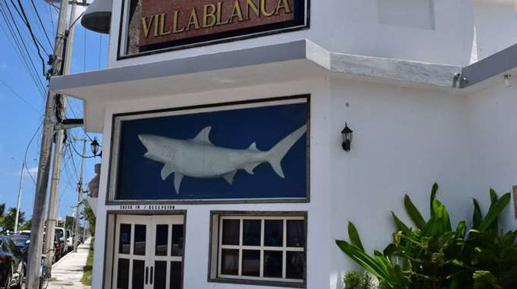 VillaBlanca Garden Beach Hotel Exterior