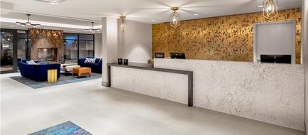 DoubleTree by Hilton Sioux City Lobby
