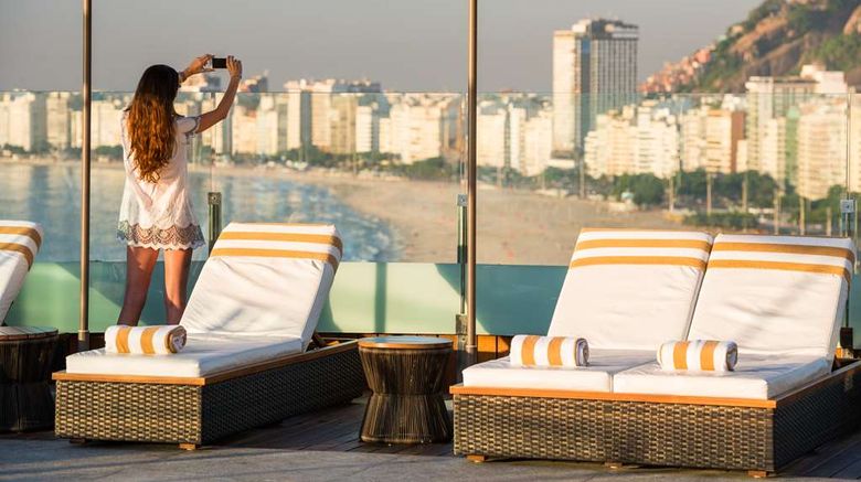 <b>Porto Bay Rio Internacional Hotel Pool</b>. Images powered by <a href="https://iceportal.shijigroup.com/" title="IcePortal" target="_blank">IcePortal</a>.