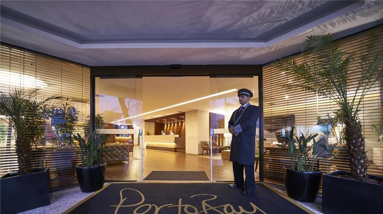 <b>Porto Bay Rio Internacional Hotel Lobby</b>. Images powered by <a href="https://iceportal.shijigroup.com/" title="IcePortal" target="_blank">IcePortal</a>.