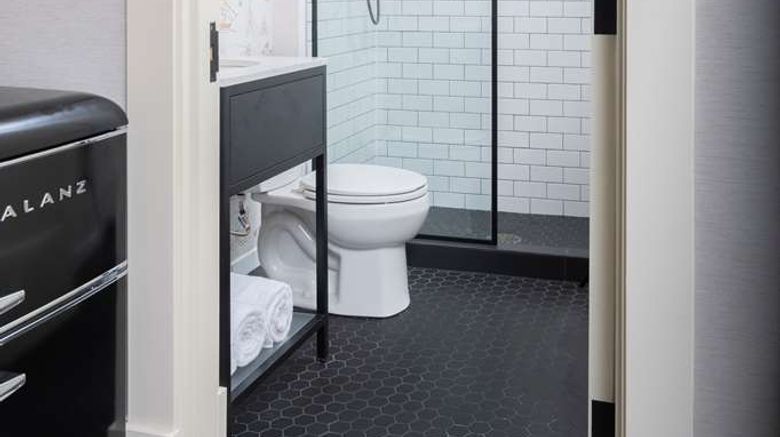 <b>Copley Square Hotel Room</b>. Images powered by <a href="https://iceportal.shijigroup.com/" title="IcePortal" target="_blank">IcePortal</a>.