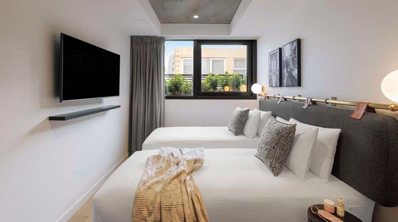 <b>Veriu Collingwood Suite</b>. Images powered by <a href="https://iceportal.shijigroup.com/" title="IcePortal" target="_blank">IcePortal</a>.