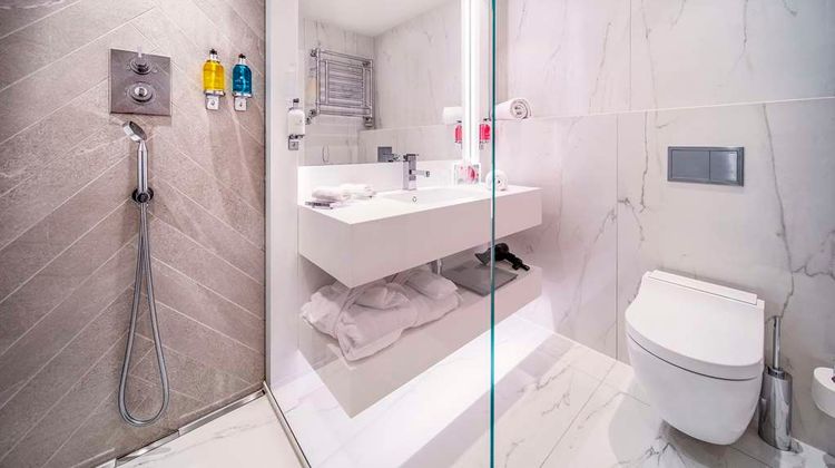 Hotel Bristol Geneve Room