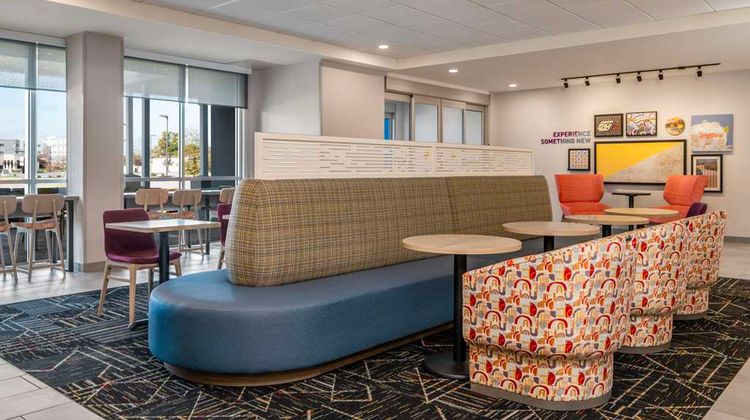 Home2 Suites by Hilton Jonesboro Lobby