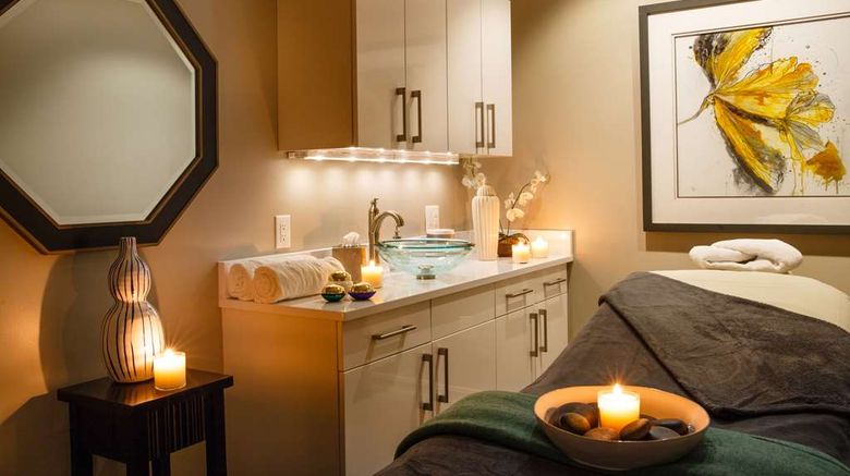 <b>Inn on Fifth Spa</b>. Images powered by <a href="https://iceportal.shijigroup.com/" title="IcePortal" target="_blank">IcePortal</a>.