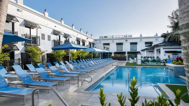 <b>Inn on Fifth Pool</b>. Images powered by <a href="https://iceportal.shijigroup.com/" title="IcePortal" target="_blank">IcePortal</a>.