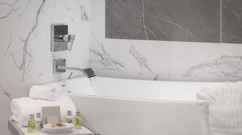 <b>Inn on Fifth Suite</b>. Images powered by <a href="https://iceportal.shijigroup.com/" title="IcePortal" target="_blank">IcePortal</a>.