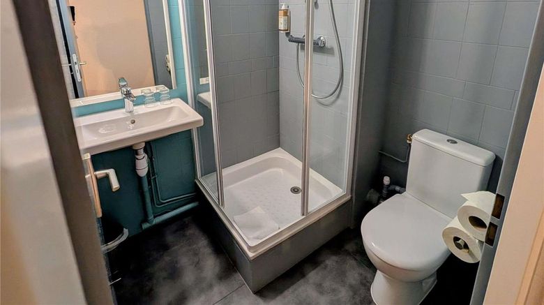 <b>greet hotel Grenoble Centre Gare Room</b>. Images powered by <a href="https://iceportal.shijigroup.com/" title="IcePortal" target="_blank">IcePortal</a>.