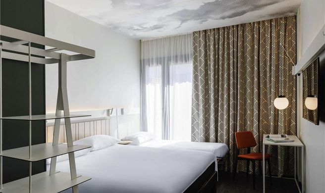 ibis Lyon Meyzieu Exterior