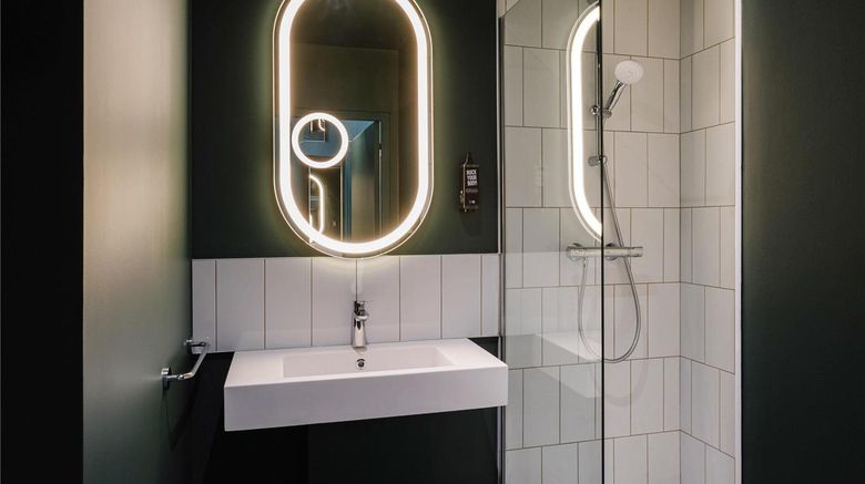 <b>ibis Lyon Meyzieu Room</b>. Images powered by <a href="https://iceportal.shijigroup.com/" title="IcePortal" target="_blank">IcePortal</a>.