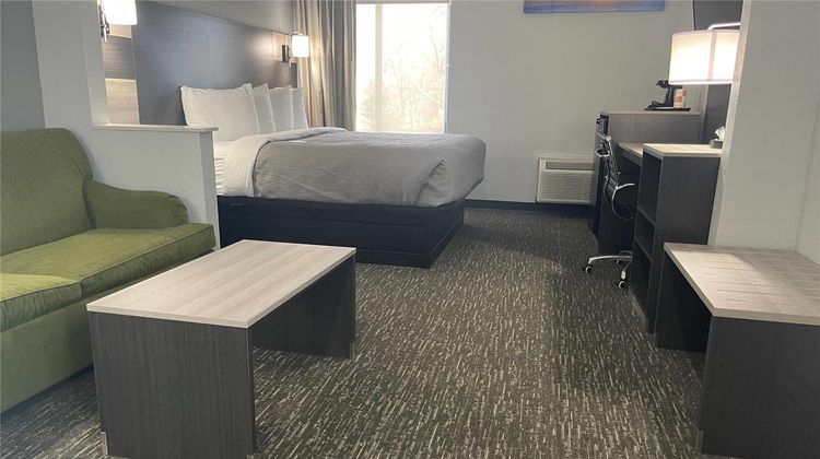 Quality Suites Abilene Mall Area Suite