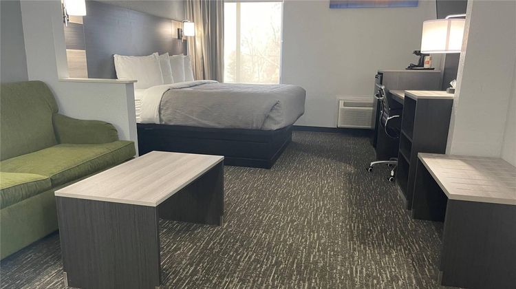 Quality Suites Abilene Mall Area Suite
