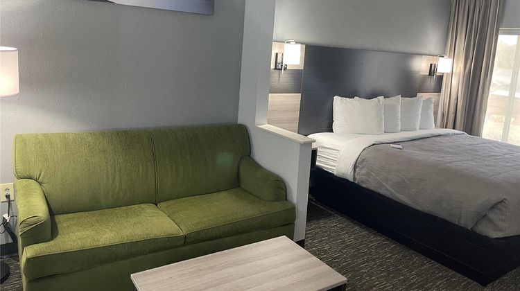 Quality Suites Abilene Mall Area Suite
