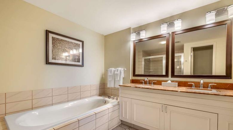 <b>Hilton Vacation Club The Point at Poipu Room</b>. Images powered by <a href="https://iceportal.shijigroup.com/" title="IcePortal" target="_blank">IcePortal</a>.