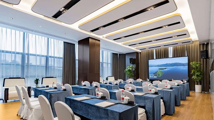 Microtel by Wyndham Songzi Meeting