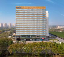 Microtel by Wyndham Songzi Exterior