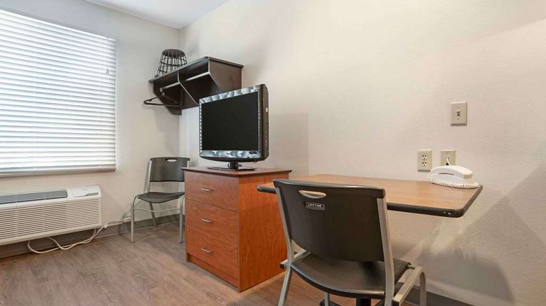 <b>Extended Stay America Select Room</b>. Images powered by <a href="https://iceportal.shijigroup.com/" title="IcePortal" target="_blank">IcePortal</a>.