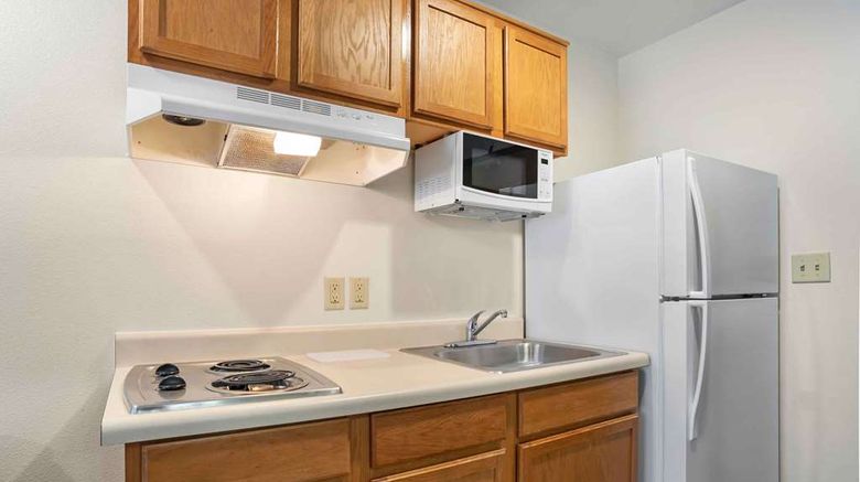 <b>Extended Stay America Select Room</b>. Images powered by <a href="https://iceportal.shijigroup.com/" title="IcePortal" target="_blank">IcePortal</a>.