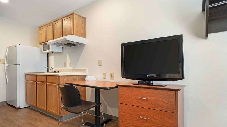 <b>Extended Stay America Select Room</b>. Images powered by <a href="https://iceportal.shijigroup.com/" title="IcePortal" target="_blank">IcePortal</a>.