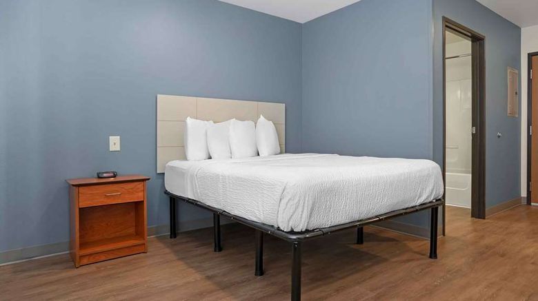 <b>Extended Stay America Select Room</b>. Images powered by <a href="https://iceportal.shijigroup.com/" title="IcePortal" target="_blank">IcePortal</a>.