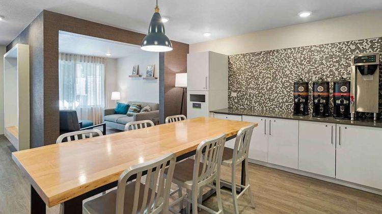 Extended Stay Suites Charlotte Matthews Restaurant