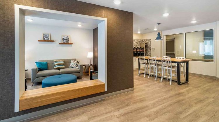 Extended Stay Suites Charlotte Matthews Lobby