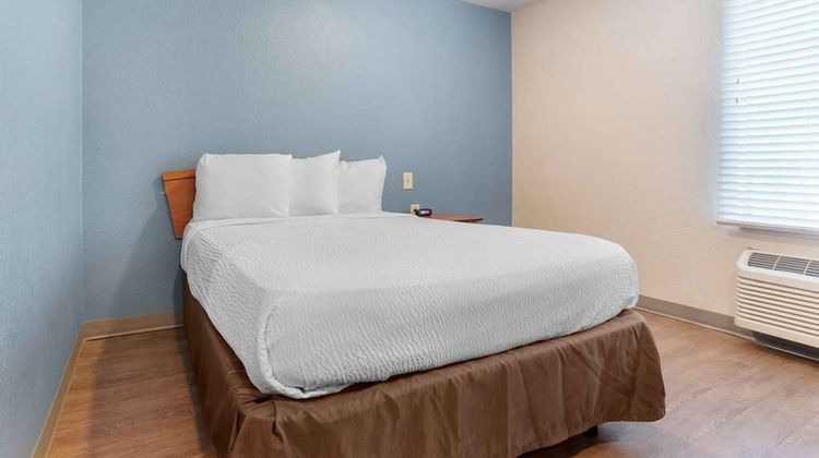 Extended Stay America Select Montgomery Room