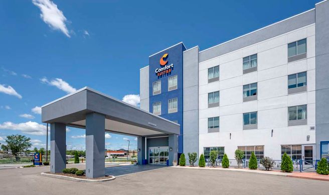 Comfort Suites Richmond East Exterior