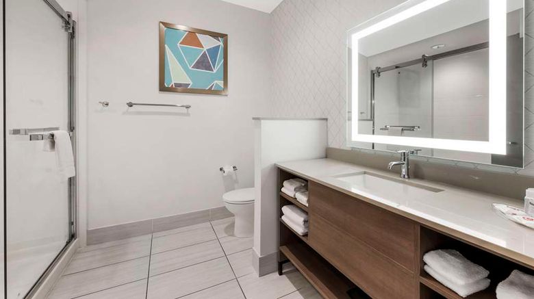 <b>Comfort Suites Richmond East Room</b>. Images powered by <a href="https://iceportal.shijigroup.com/" title="IcePortal" target="_blank">IcePortal</a>.